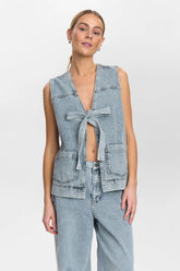 Numph Brooklyn Vest - Light Blue Bleach